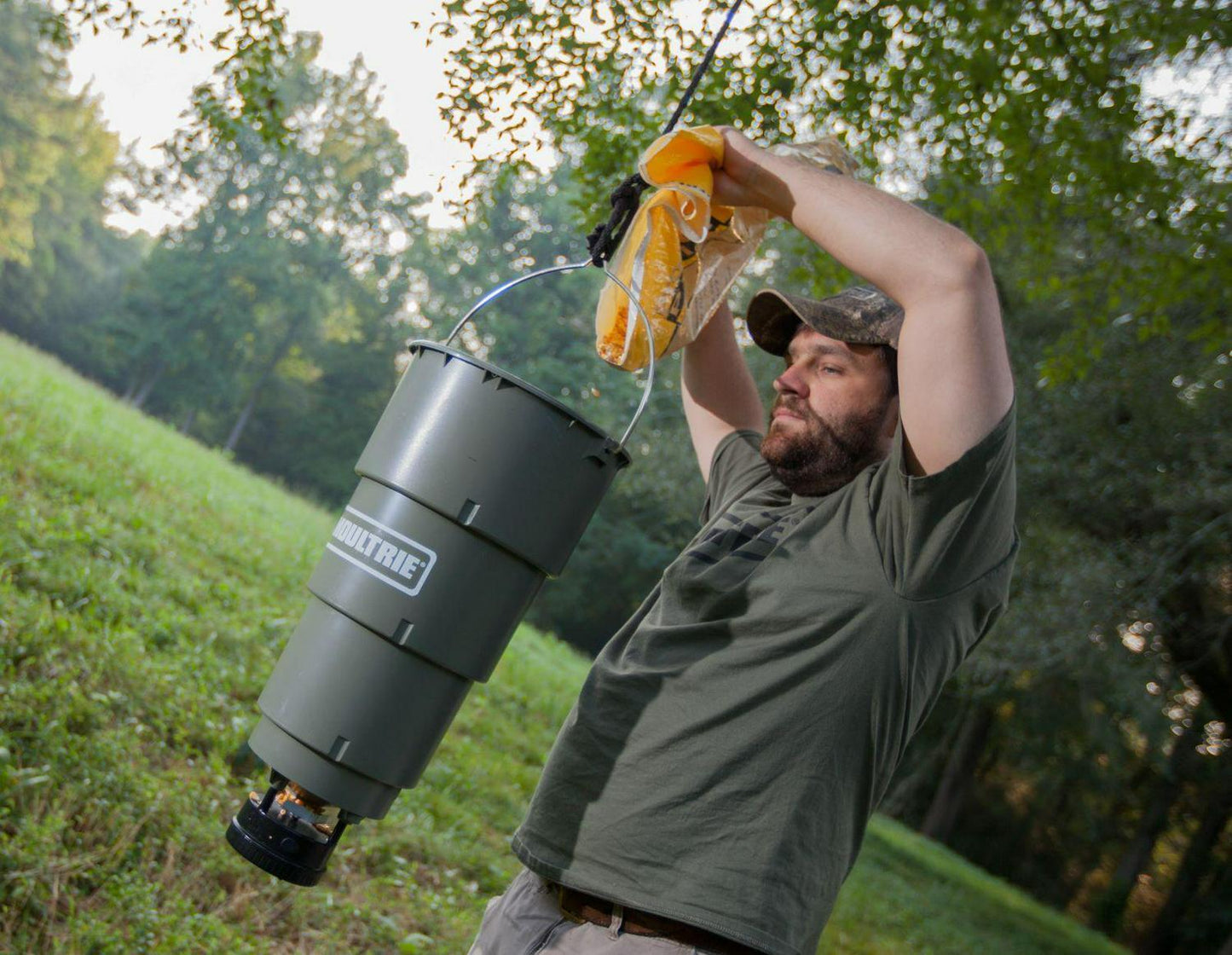 Hanging Deer Feeder 5 Gallon Moultrie All In One With Adjustable Timer AT5 NEW