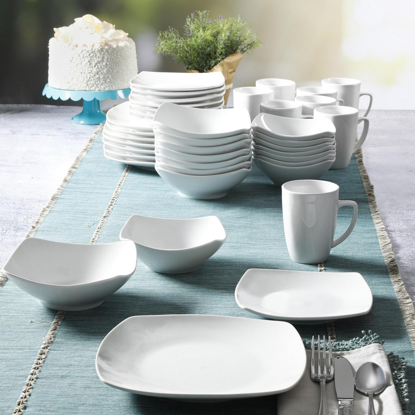 Everyday Square Expanded 40-Piece Dinnerware Set Kitchen Home NEW