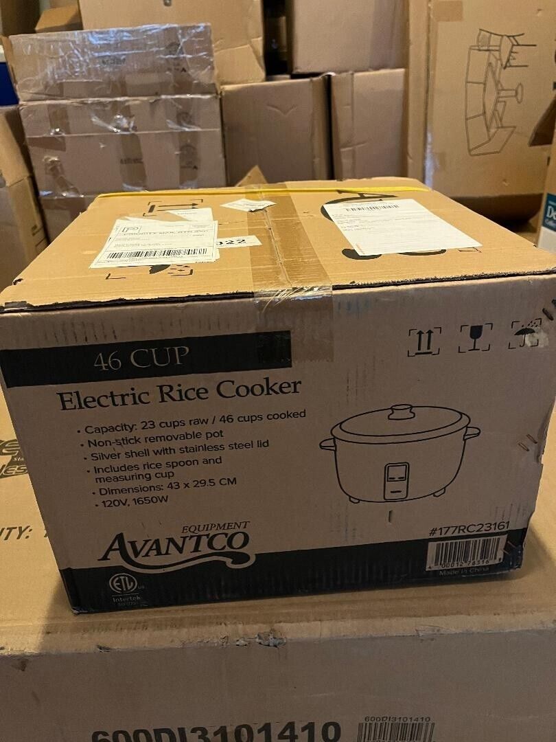 Restaurant 46 Cup (23 Cup Raw) Electric Rice Cooker / Warmer - 120V, 1650W